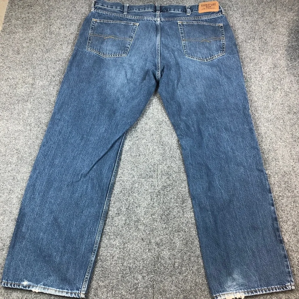 Signature by Levi Strauss & Co. signature by